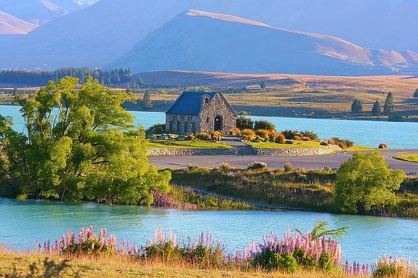 Lake Tekapo Most Beautiful Tourists  Places in New Zealand
